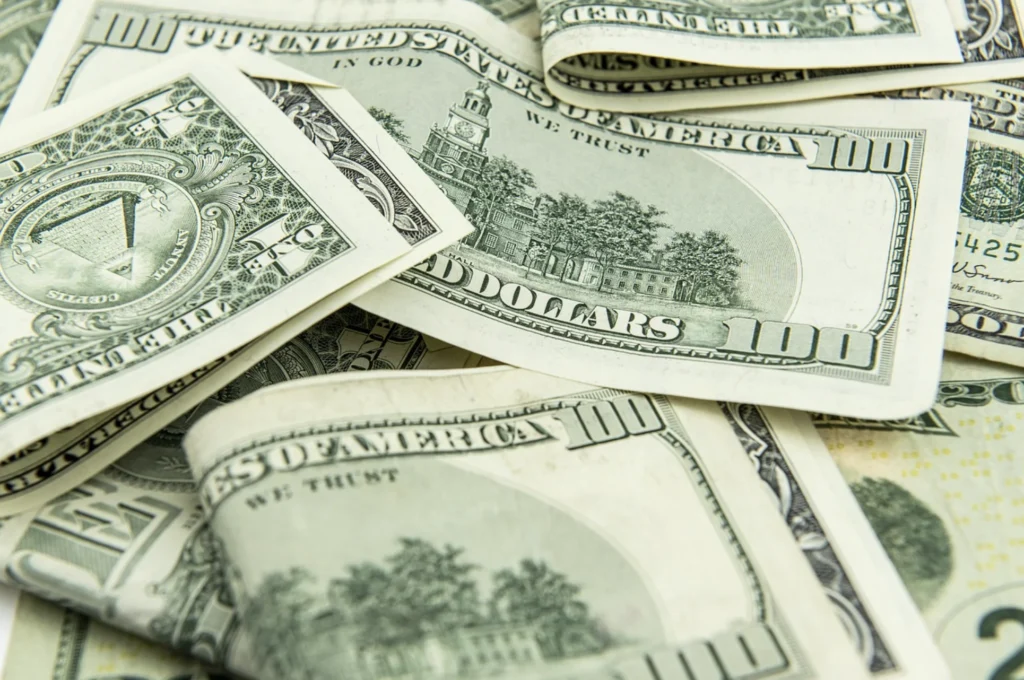 USA dollár alapú stabilcoinok az USDT és az USDC, amelyek árfolyama az USD-hez van rögzítve.